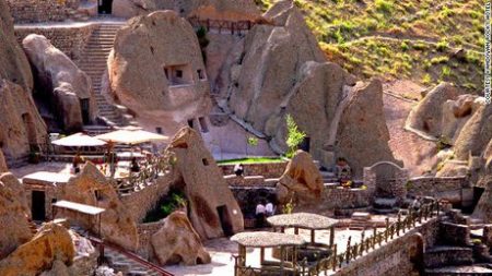 1415536743498_Kandovan-th3