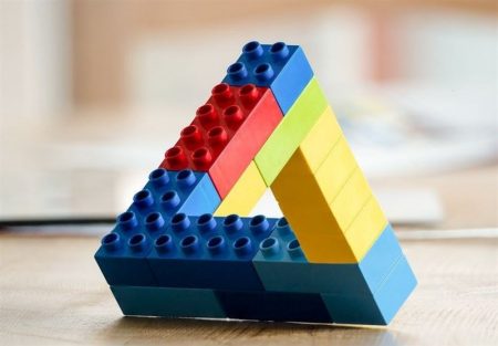 2617940